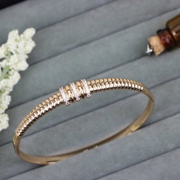 Chic Rose Gold Bangle with Textured Bead Design, XPBL0564 - Picture 10 of 12